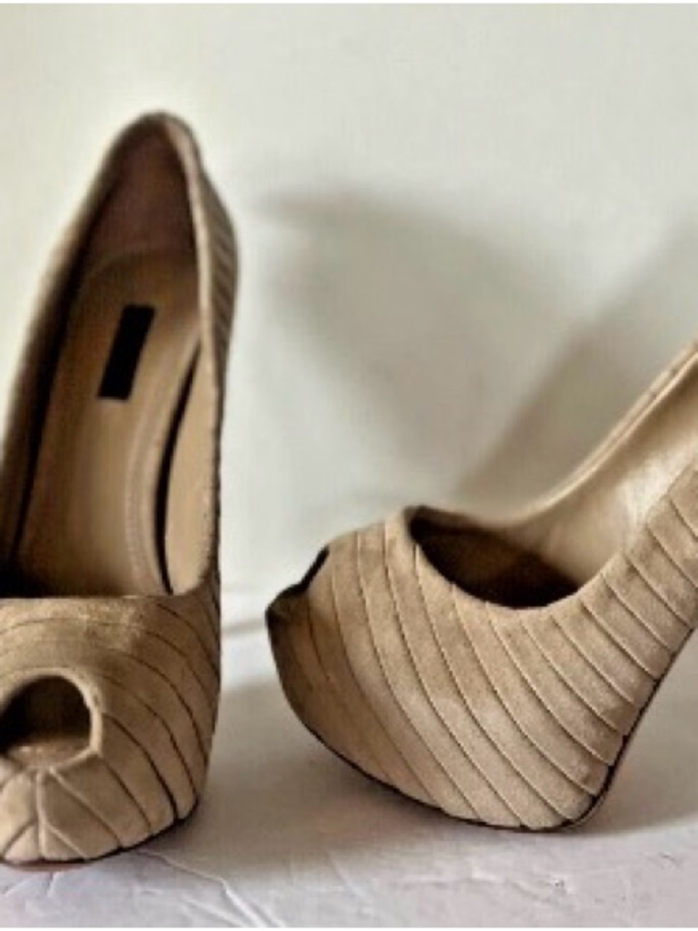 Louis Vuitton padlock Oh My Tan Suede Peep-Toe Platform Heels